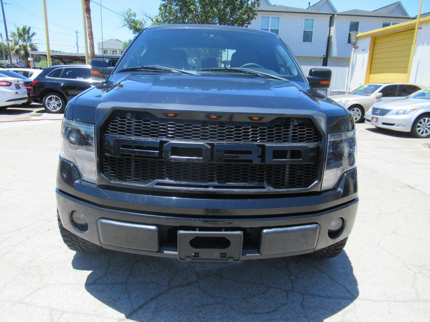 2012 Black /Black Ford F-150 FX2 SuperCrew 5.5-ft. Bed 2WD (1FTEW1CM7CK) with an 3.7L V6 DOHC 24V engine, Automatic transmission, located at 1511 North Shepherd Dr., Houston, TX, 77008, (281) 657-1221, 29.798361, -95.412560 - 2012 FORD F-150 XLT VIN: 1FTEW1CM7CKE33655 1 F T E W 1 C M 7 C K E 3 3 6 5 5 CREW PICKUP 3.7L V6 F DOHC 24V FLEX FUEL REAR WHEEL DRIVE - Photo#19